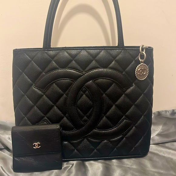 CHANEL Black Medallion Tote - Picture 1 of 8